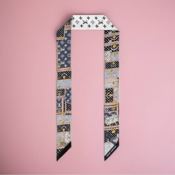 🧸🆕 LOUIS VUITTON Silk Monogram
Let's Go BB Bandeau - Picture 1 of 8